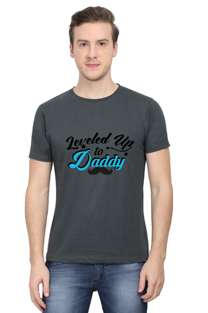 Leveled Up To Daddy - Men's T-shirt
